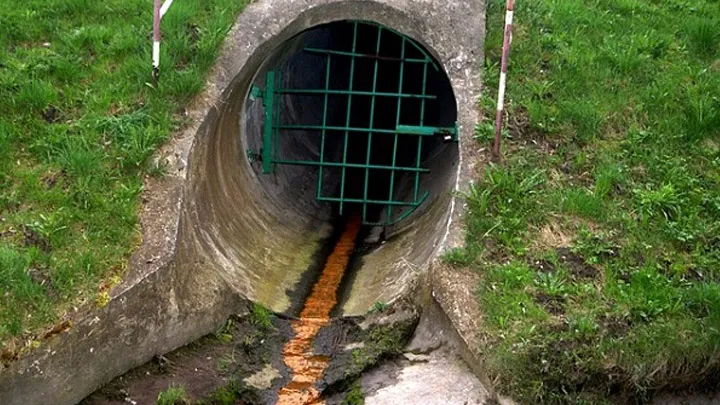 What Are the Main Aspects of Control Performance of the Pipeline Inspection Robot?