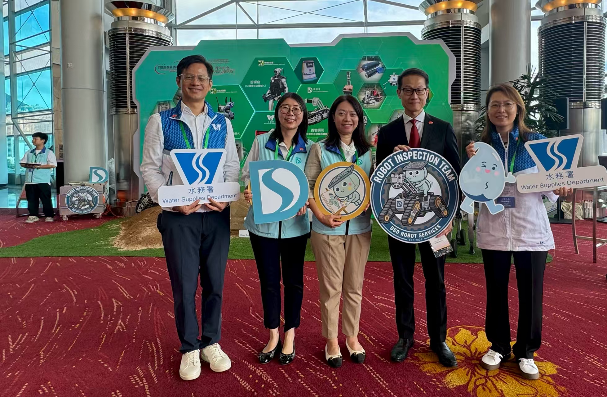 Hong Kong Drainage Services Department Showcases T300 “Versatile Explorer” at Major Innovation and Technology Events